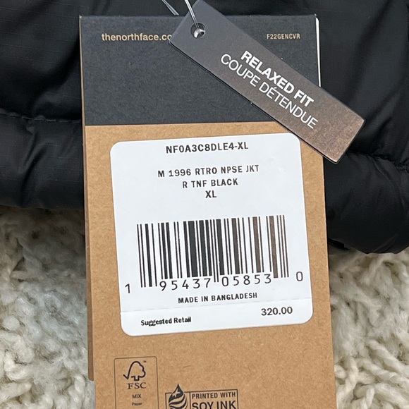 The North Face Men’s 1996 Retro Nuptse Jacket NWT - Picture 6 of 7